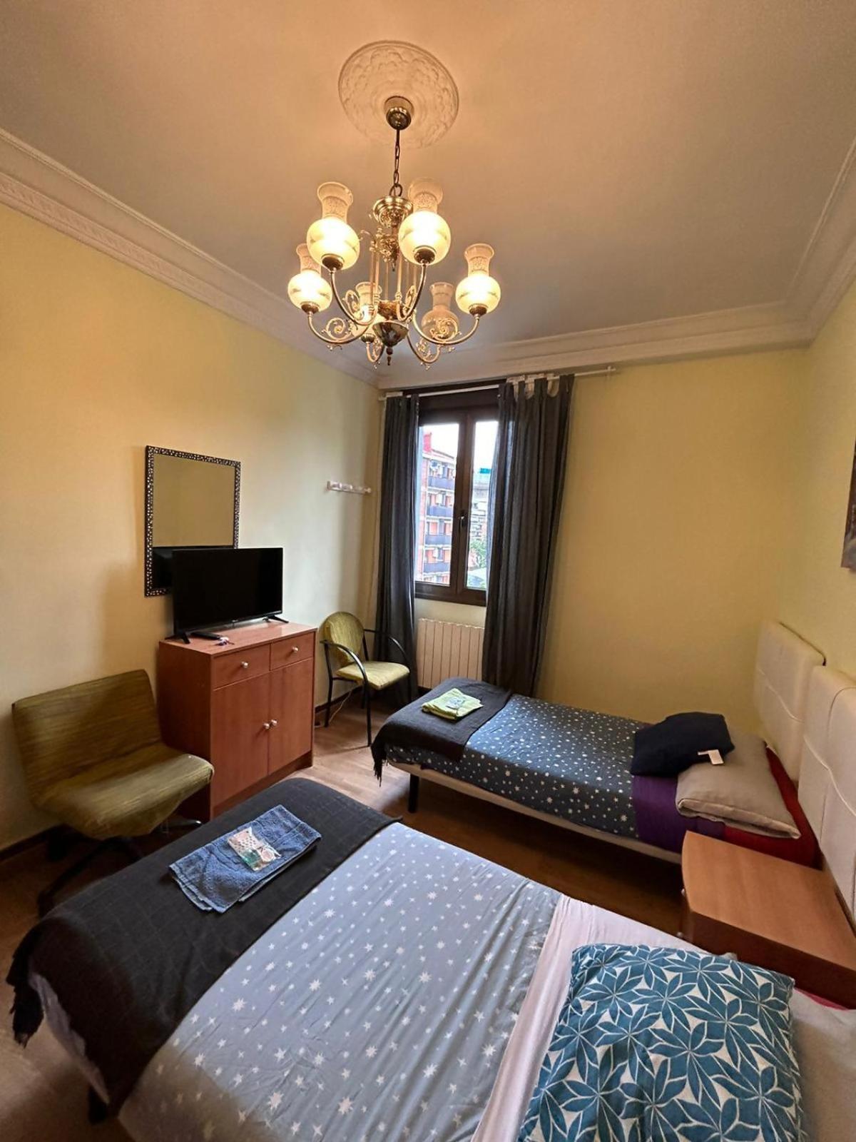 Fliphouse Rooms Pension Bilbao Extérieur photo